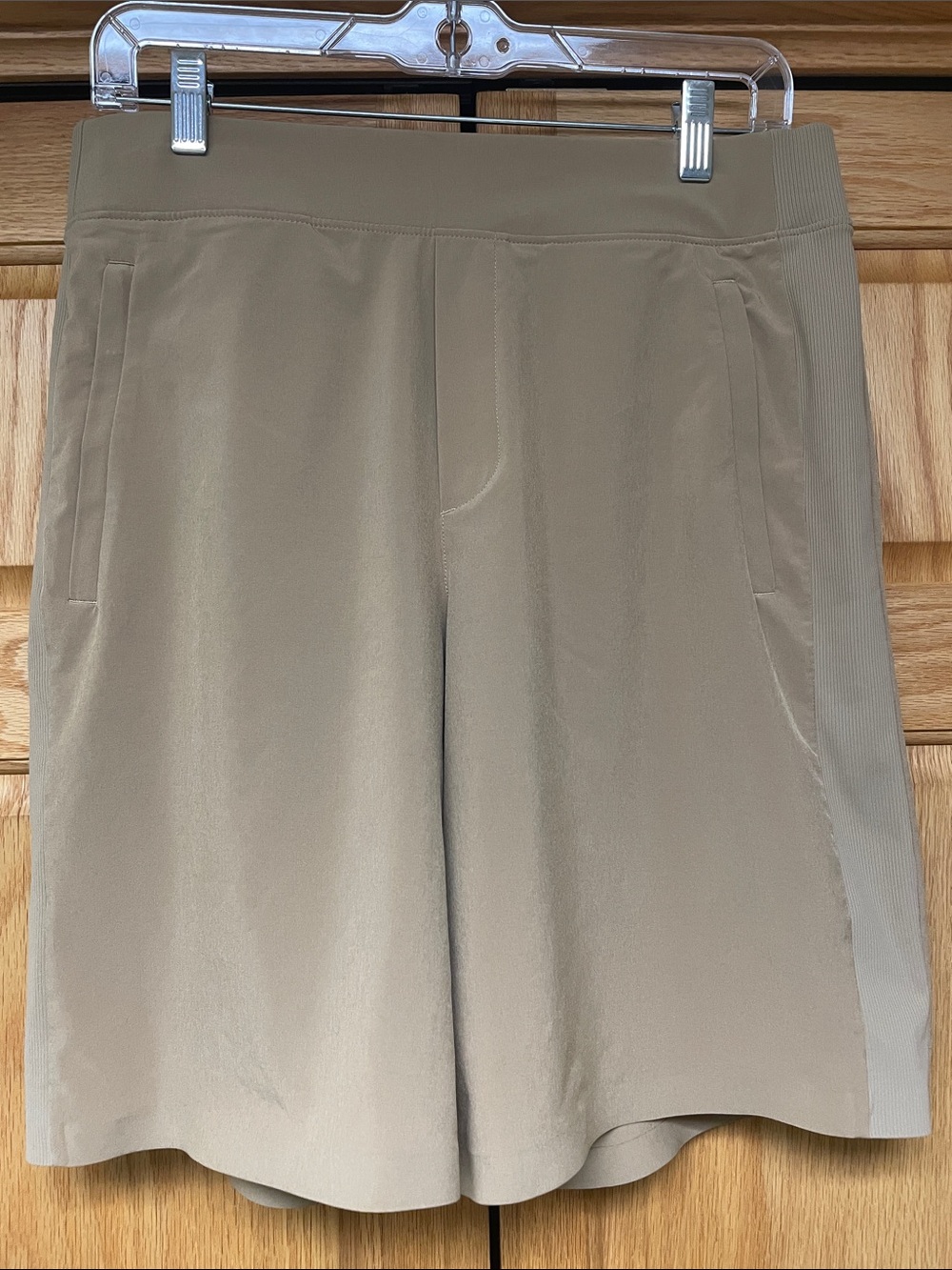 Athleta Endless Bermuda Shorts - Size 10